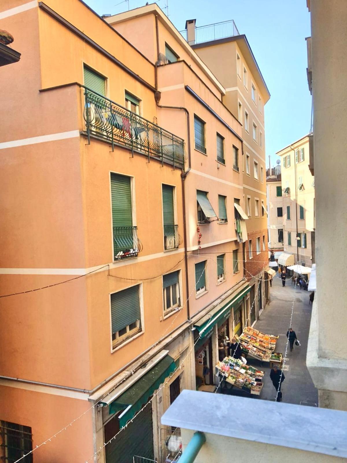 Il Mughetto In Pieno Centro Con Aria Condizionata Appartement Rapallo Buitenkant foto